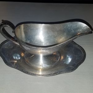 Portsmouth Silver Plated Gravy Boat & Tray